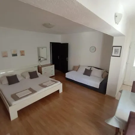 Apartment Valentino *