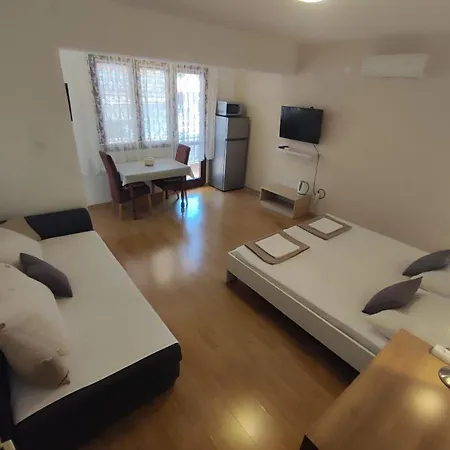 Apartment Valentino *